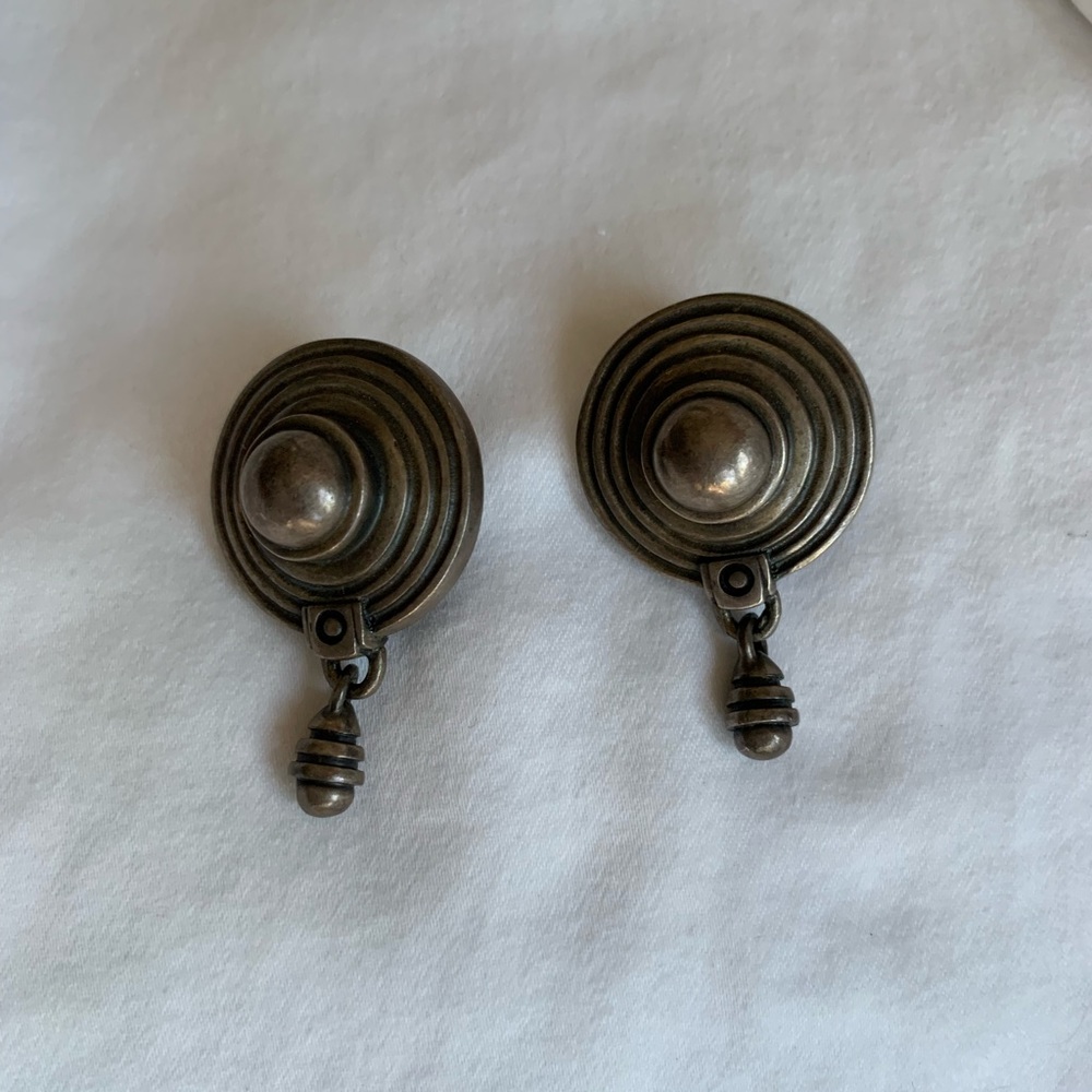 Elan Varshay Silver pierced earrings